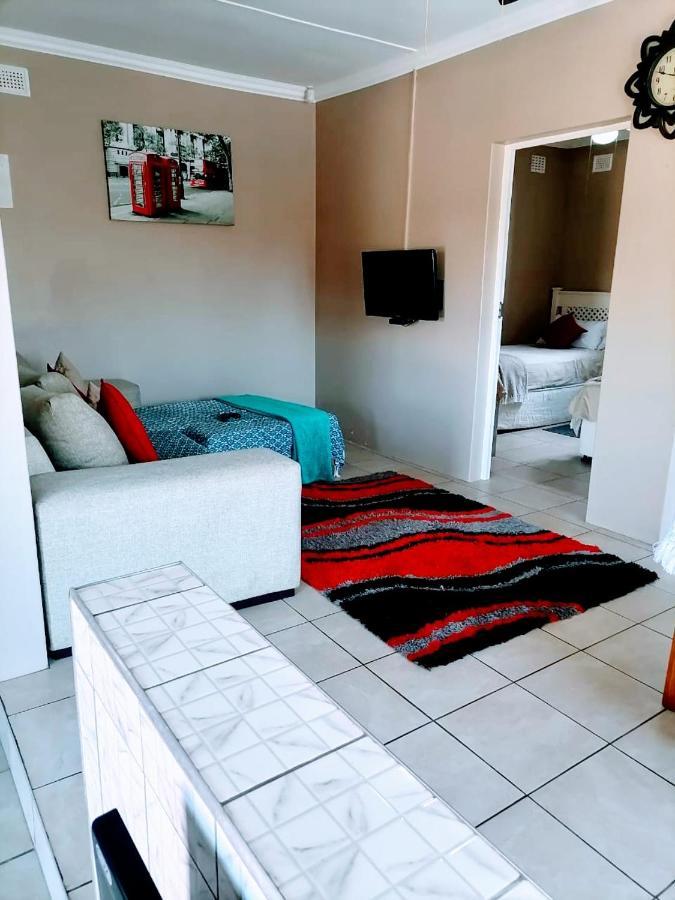 Poolside Guest House Port Shepstone Quarto foto